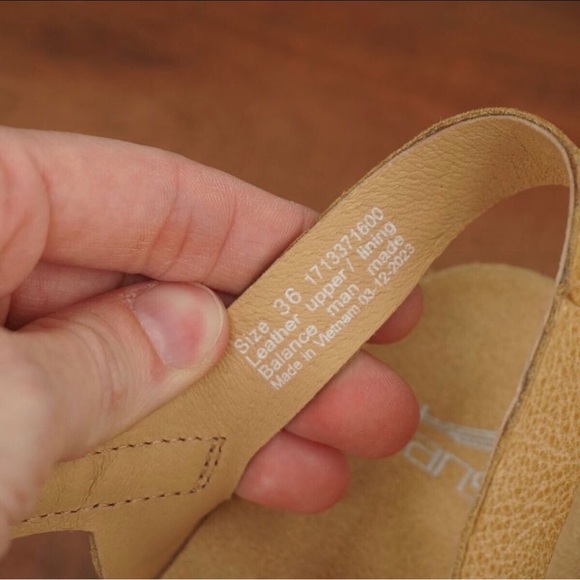 Dansko Womens Tinley Sandals Wedge Heel Slingback Beige Leather 36EU - 5.5/6 US - Picture 8 of 9